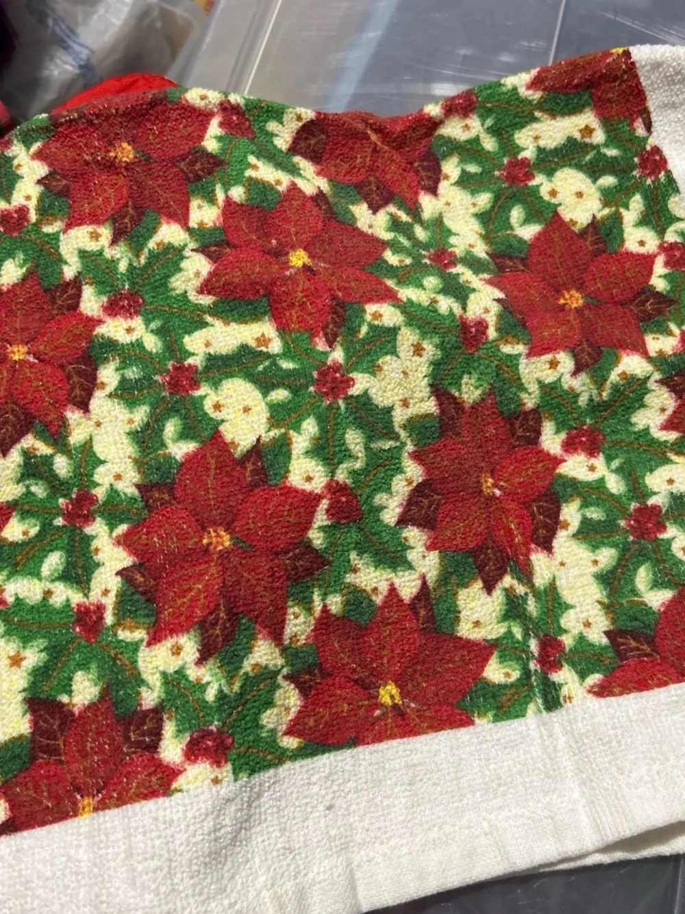 Holiday Poinsettia Oven Mitt and Towel Set - Red & Green